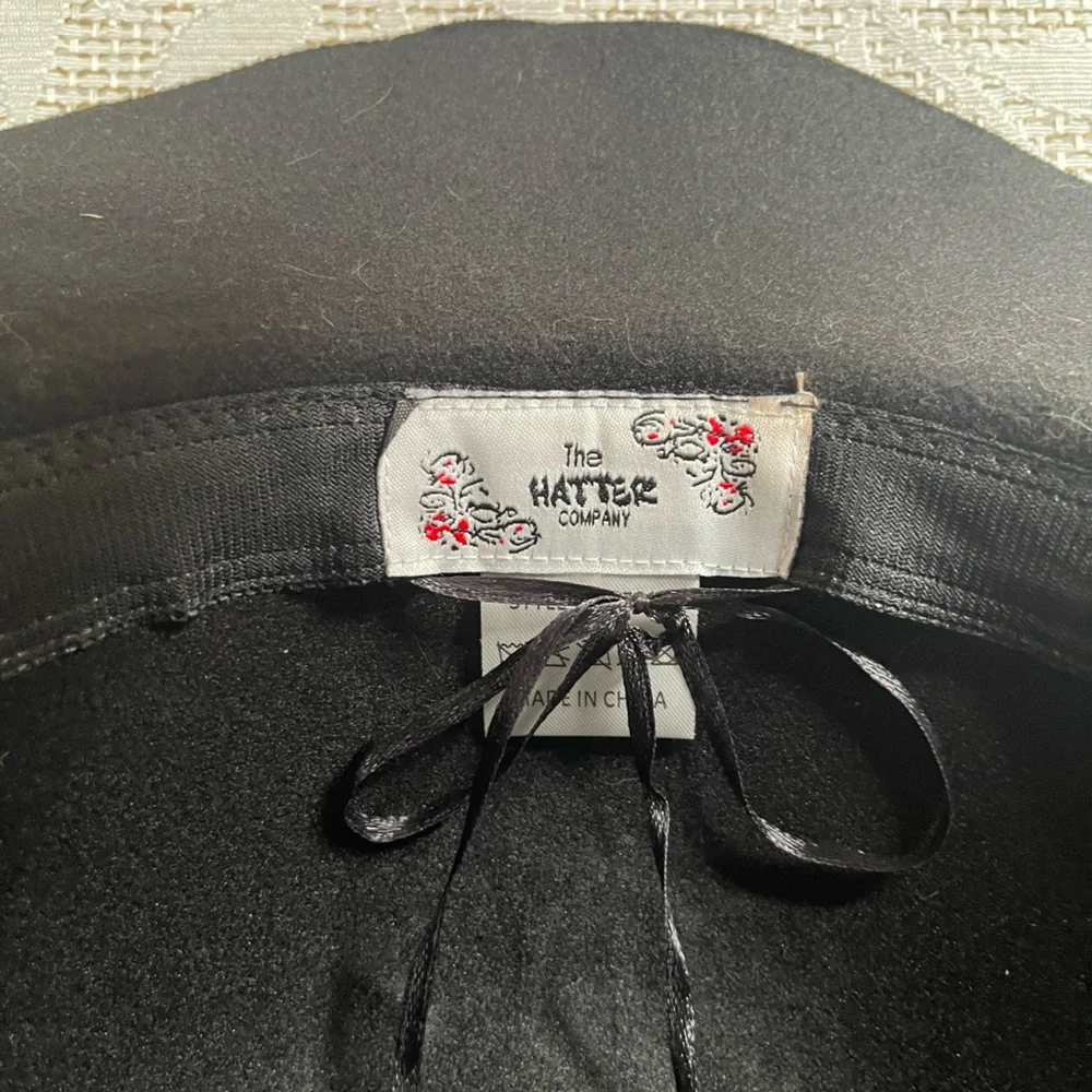 Black Women's Hat with Chain Detail